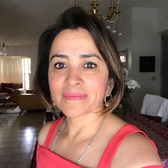 Meet your Posher, Miriam - Picture 1 of 1